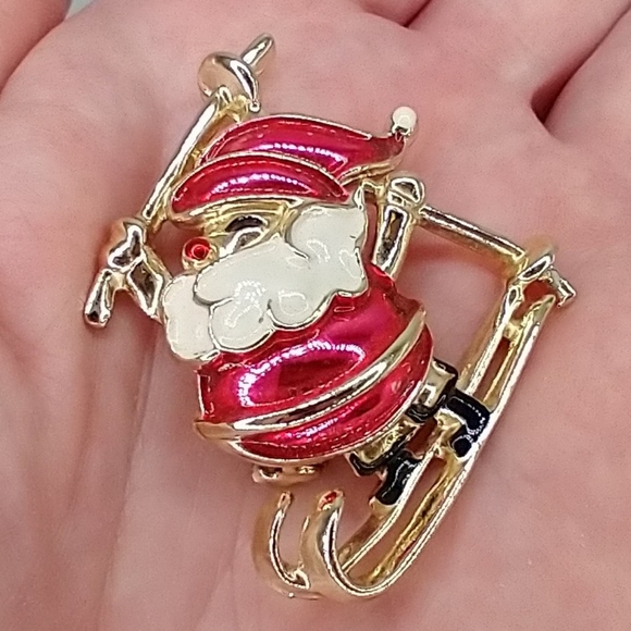 Skiing Santa Brooch - Picture 1 of 5